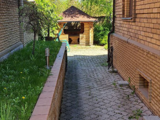 Продается коттедж 294 м.кв.Киевский район.Донецк
