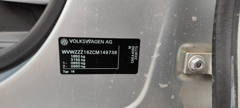 volkswagen-jetta-2012-14-big-11