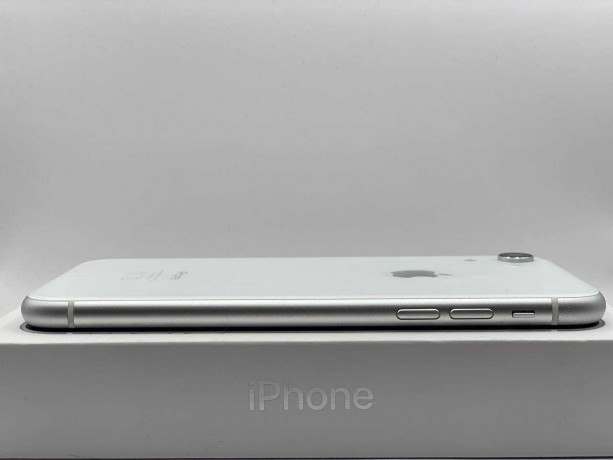 iphone-xr-64-gb-white-24000-big-3