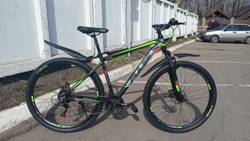 novye-velosipedy-na-24-26-275-i-29-kolesax-stalnye-i-alyuminievye-big-1