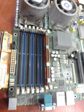 servernaya-materinskaya-plata-intel-s5000-psl-big-3