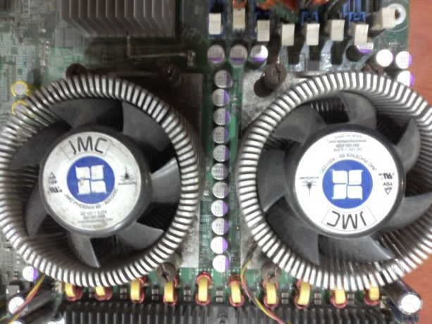 servernaya-materinskaya-plata-intel-s5000-psl-big-1