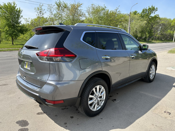 prodam-nissan-rogue-sv-big-2