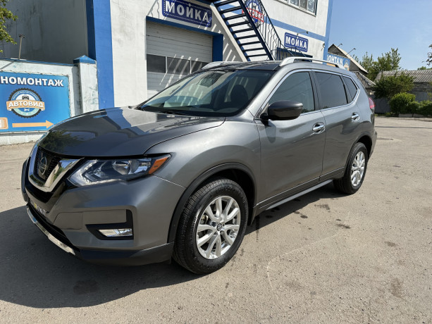 prodam-nissan-rogue-sv-big-0