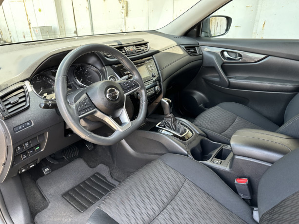prodam-nissan-rogue-sv-big-4