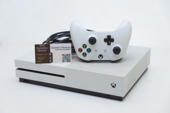 xbox-one-s-1tb-s-diskovodom-big-0