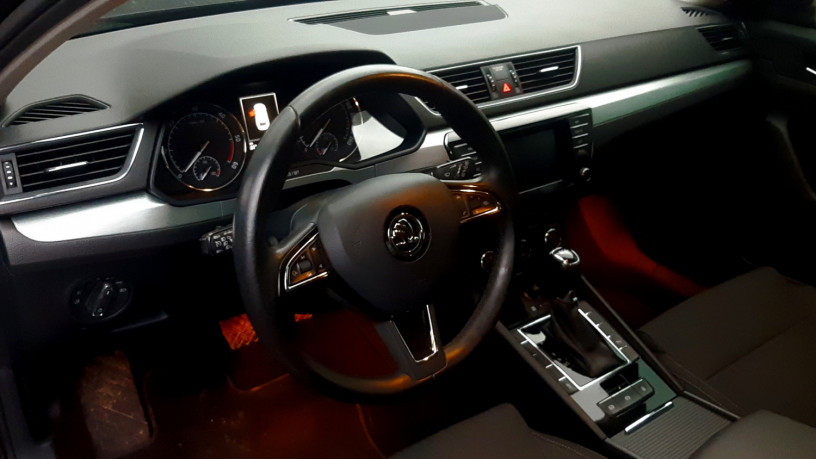 skoda-superb-20-tdi-big-3