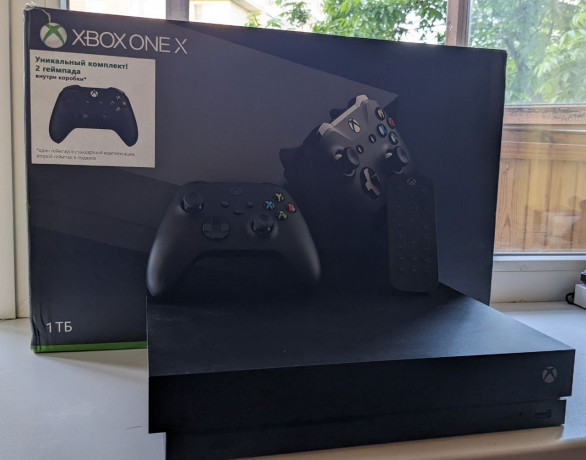 xbox-one-x-1tb-big-0