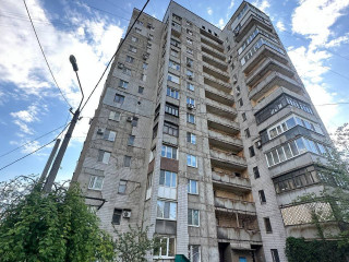 Продам квартиру по ул. Ивана Ткаченко.
