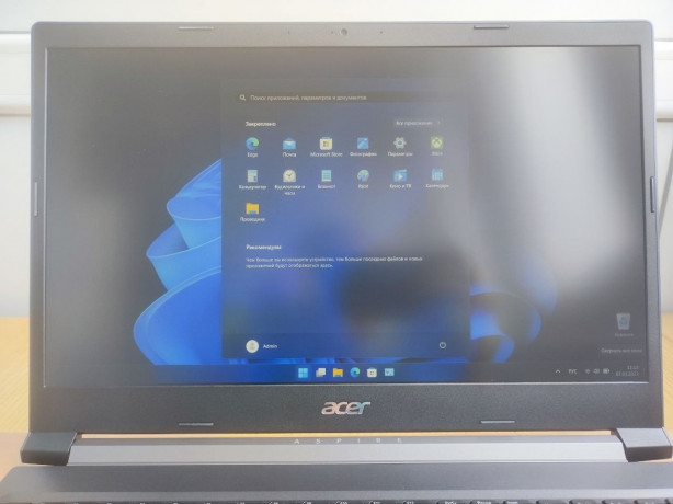 noutbuk-acer-aspire-7-a715-g41-big-0