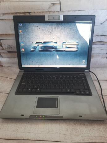 noutbuk-asus-dva-yadra-ssd-rabota-uceba-internet-big-0