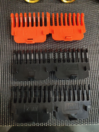 masinka-dlya-strizki-volos-trimmer-britva-besprovodnaya-usb-big-7