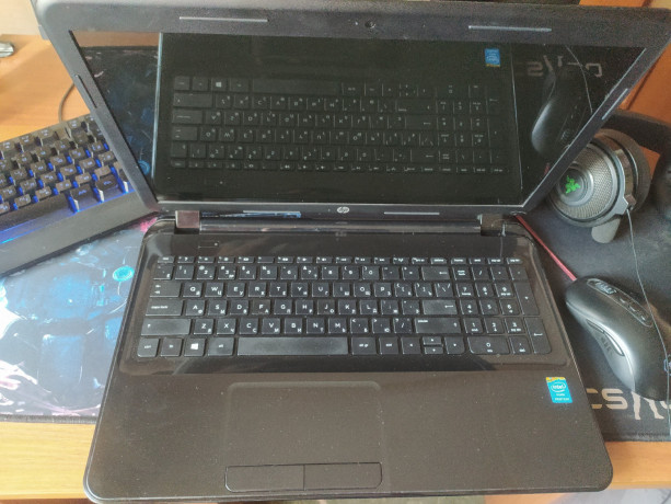 noutbuk-hp-15-d053sr-big-0