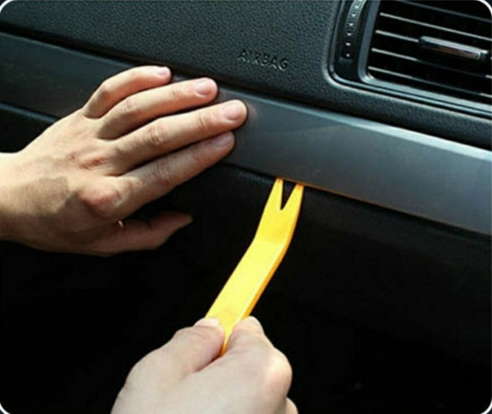 instrument-dlya-snyatiya-plastika-v-avto-big-4