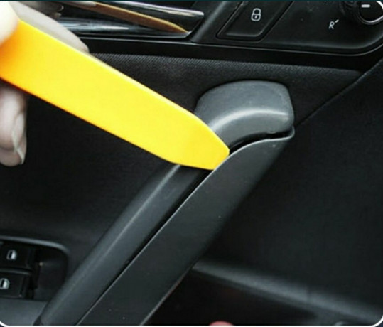 instrument-dlya-snyatiya-plastika-v-avto-big-5