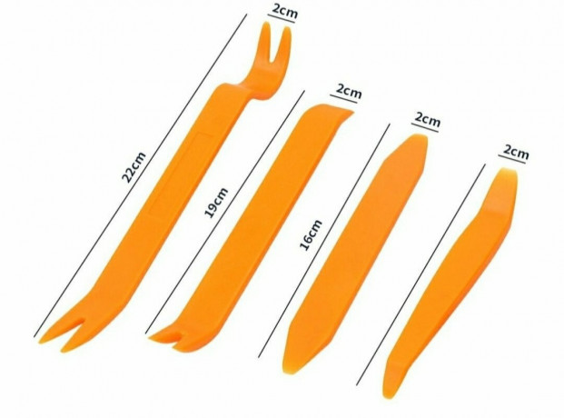 instrument-dlya-snyatiya-plastika-v-avto-big-1