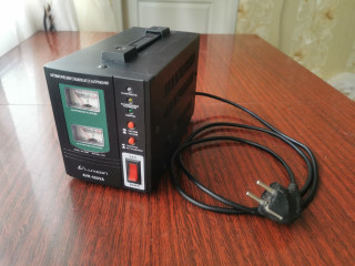 Стабилизатор напряжения Luxeon AVR-500