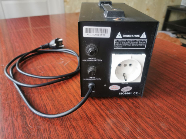 stabilizator-napryazeniya-luxeon-avr-500-big-4