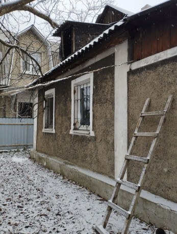 prodaetsya-dom-na-biryuzova-big-9
