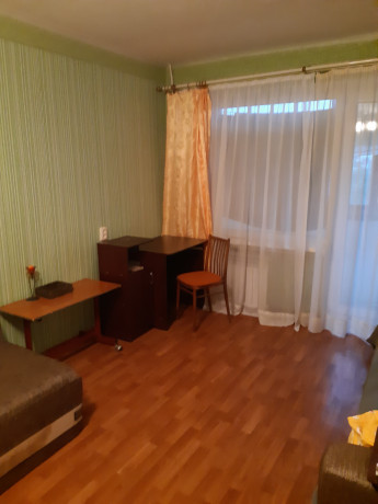 sdam-posutocno-2x-komnatnuyu-kvartiru-s-panoramnym-vidom-big-1