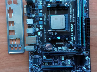 Комплект sFM2 AMD A8-5500B (4 ядра, 3.2-3.7GHz) / DDR3 8GB