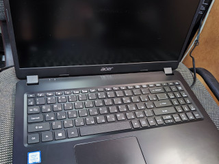 Ноутбук Acer aspire i3 7th/4 DDR4/UHD 620/IPS Full HD