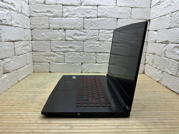 igrovoi-noutbuk-msi-gf65-core-i5-9300hram-16gbssd-512gbgeforce-rtx-2060-6gb-big-1