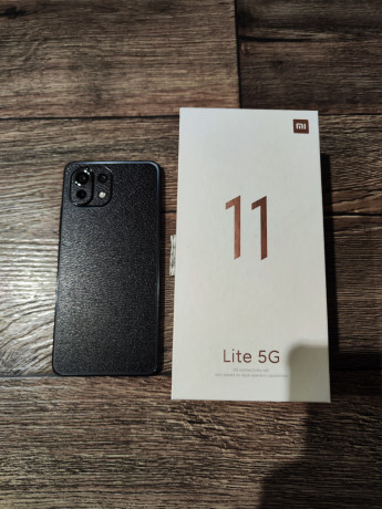 telefon-xiaomi-mi-11-lite-5g-snapdragon-780g-8128-big-3