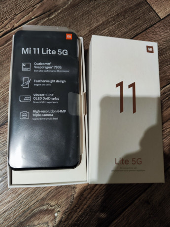 telefon-xiaomi-mi-11-lite-5g-snapdragon-780g-8128-big-0