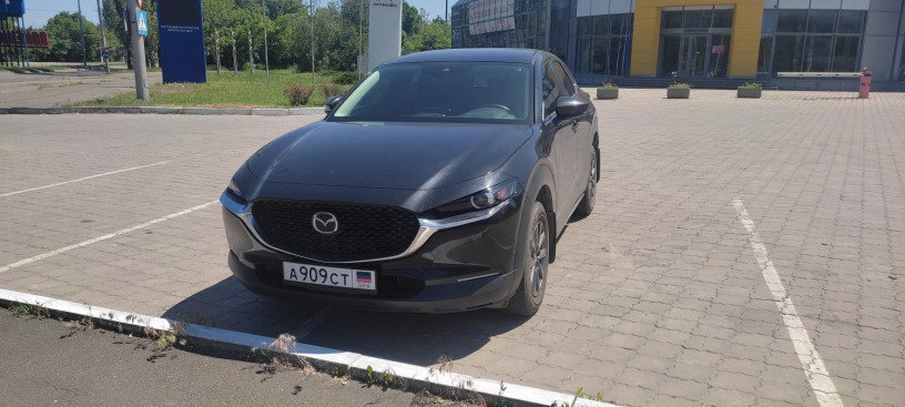 prodam-mazda-cx-30-big-1