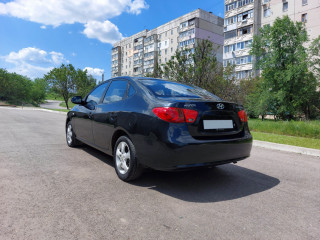 Продам Hyundai Elantra 1.6 Автомат