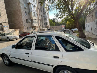 Продам Ford Escort 1993 года.