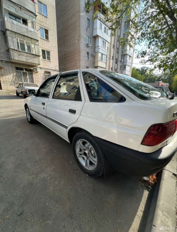 prodam-ford-escort-1993-goda-big-5