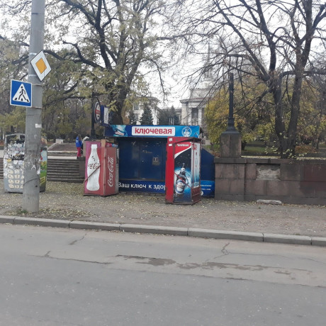 sdam-laryok-na-krasnoi-ploshhadi-160-big-0