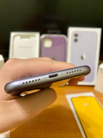 iphone-11-purple-64-gb-big-5