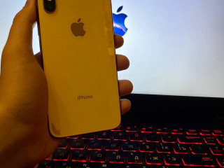 IPhone XS Gold 64 Gb. Оригинал 100% + ПОДАРОК!