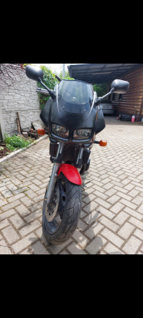 yamaha-fz400-big-0