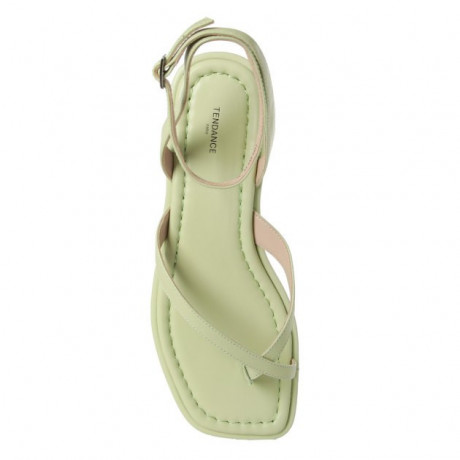 novye-sandalii-big-3