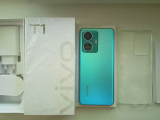 Продам Новый смартфон Vivo T1 6/128