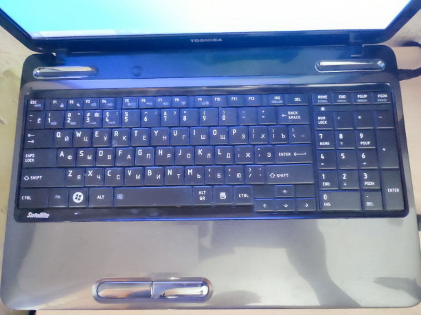 noutbuk-toshiba-satellite-l655-18n-big-7