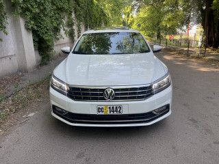 Продам Volkswagen Passat 2017