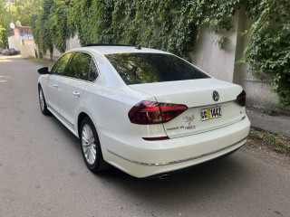 Продам Volkswagen Passat 2017