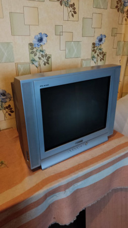 otdam-darom-televizor-i-dvd-pleer-big-0