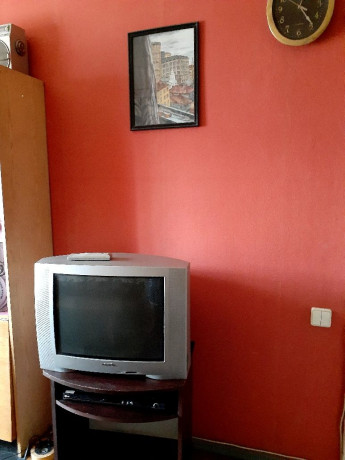 sdam-1-komnkvartiru-posutocnonedaleko-ot-centra-big-4