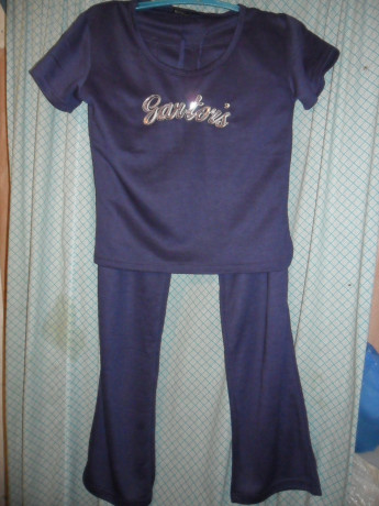 zenskii-sportivnyi-kostyum-big-1