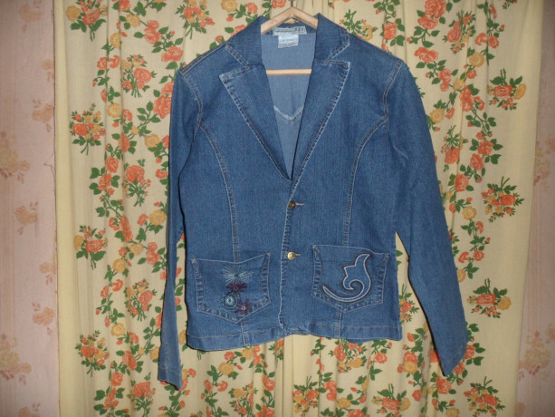 zenskaya-dzinsovaya-kurtka-big-0