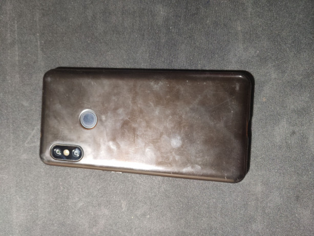 xiaomi-mi-a2-lite-332-big-2