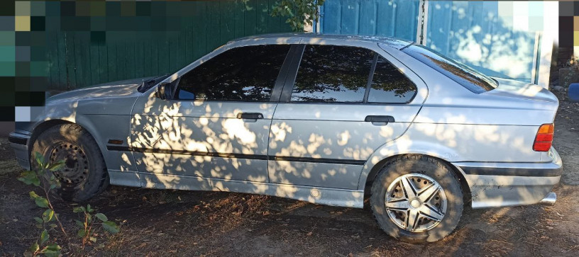 bmw-e36-318i-big-2