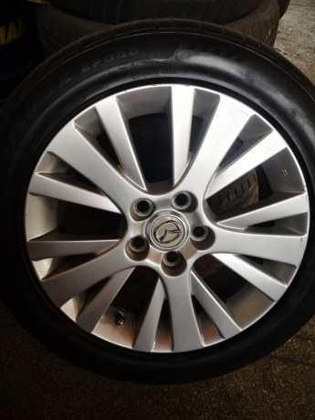 prodam-diski-s-rezinoi-na-mazda-big-4