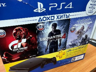 PlayStation 4 slim